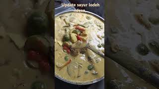 Masak sayur lodeh terong glathik santan pedas cooking food [upl. by Ahseikram]