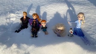 Some snow ❄️ moments Elsa Anna Elsa amp Anna toddlers Kristof and Olaf ☃️❄️🌨️☃️⛅️ [upl. by Fairfield]