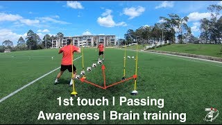 Improve your 1st touch with this Soccer Drill  Awareness  brain training  Joner 1on1 [upl. by Nwahsuq]