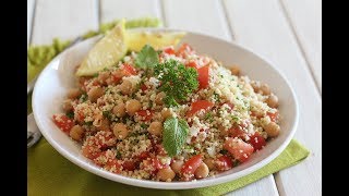 Salade de couscous amp pois chiches façon taboulé [upl. by Aicirtam]