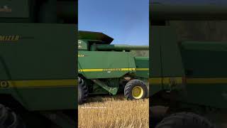 JOHN DEERE 9510 Maximizer Combine johndeere bigtractorpower [upl. by Akeihsat]