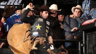 WINNING RIDE Fabiano Vieira sustains concussion after winning 1515 PBR [upl. by Debi]