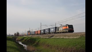 Treni Merci e Passeggeri in transito sulla Milano  Bologna tra Castelfranco Emilia Bagno e Masone [upl. by Bocock]