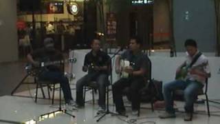 Pesawat  Rasional Emosional live acoustic [upl. by Aiynat]