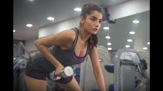 Aditi Hundias workout session at Talwalkars Cscheme gym [upl. by Namor]