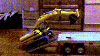 Lego 8043 Excavator mounting a Tamiya flatbed trailer [upl. by Malik585]