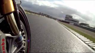 Suzuki GSXR600 vs Triumph Daytona 675R [upl. by Abehshtab]