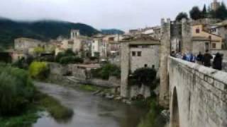 BESALÚ PUEBLO MEDIEVAL [upl. by Rengaw251]