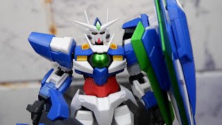 00 QANT Review  Gundam Universe  Bandai [upl. by Elocn]