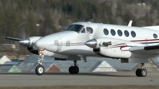 Beechcraft B200 Super King Air Takeoff [upl. by Gilford]