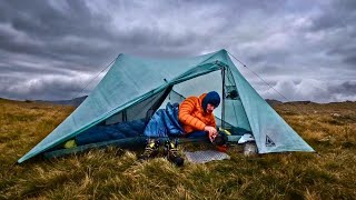 quotCLAGGED OUTquot Bowfell SOLO Wildcamp via the CLIMBERS TRAVERSE [upl. by Rhianna]