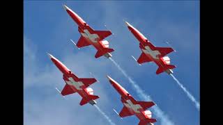 La Patrouille Suisse pattuglia acrobatica svizzera [upl. by Holzman]