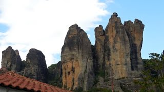 GREECE KALAMBAKA METEORA СКАЛЫ МЕТЕОРЫ ГОРОД КАЛАМБАКА [upl. by Rosemaria683]