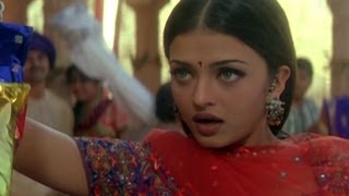 Aishwarya Rai is angry and upset  Hum Dil De Chuke Sanam [upl. by Nohsyt]