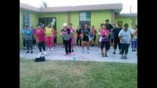 zumba quotel viejo del sombreronquot [upl. by Haleehs168]