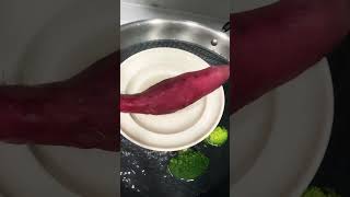 Steamed a sweet potato 🍠 foryou shortsvideo cooking food satisfying [upl. by Amsirahc]