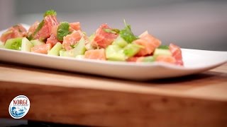 Frisch und köstlich Salat vom norwegischen Lachs Melone und Pampelmuse [upl. by Arrec18]