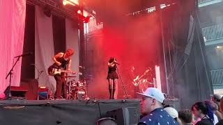 Pale Waves  Jealousy live [upl. by Bena12]