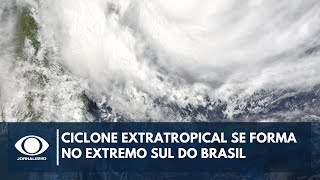 Alerta vermelho Ciclone se aproxima do Sul e brasileiros vão ao Google I Sala Digital [upl. by Arev]