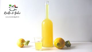 Come fare il LIMONCELLO RICETTA ORIGINALE della Costiera Amalfitana  RICETTE DI GABRI [upl. by Neirbo525]